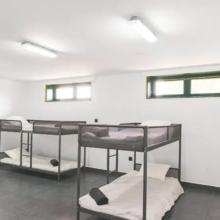 Chalet View Pool Aloha-te Pantin