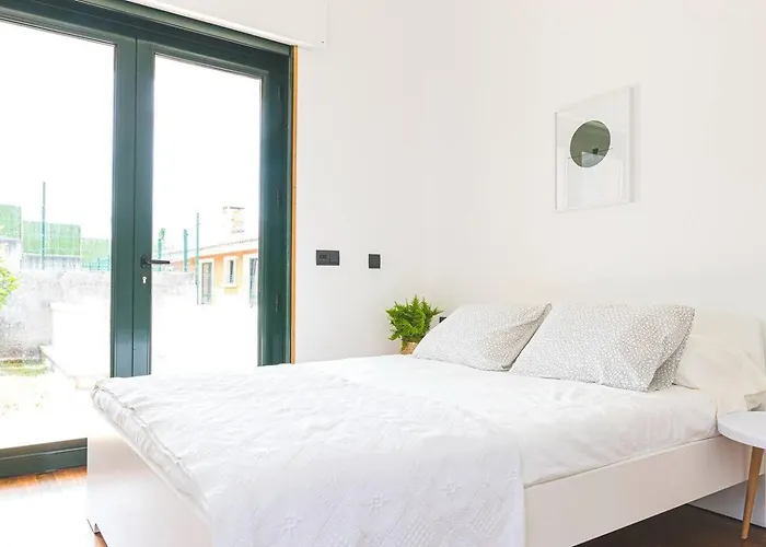 View Pool Aloha-te Pantin